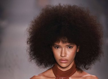 Sao Paulo (SP), 10 / 18 / 2024 - Sao Paulo Moda Haftası 'nın beşinci gününde Sou de Algodao moda gösterisi (SPFW), Brezilya Kültür Pavyonu' nda, başkentin güneyinde, Ibirapuera Park 'ta. 