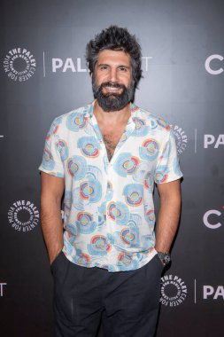 NEW YORK, ABD - 20 Ekim 2024: Kayvan Novak, PaleyFest 2024 'te New York' ta Paley Müzesi 'nde yapılan 