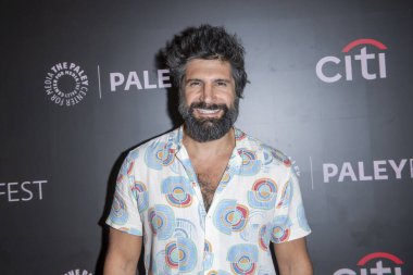 NEW YORK, ABD - 20 Ekim 2024: Kayvan Novak, PaleyFest 2024 'te New York' ta Paley Müzesi 'nde yapılan 