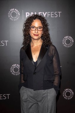 NEW YORK, ABD - 20 Ekim 2024: Debora Cahn PaleyFest 2024 'te The Paley Museum' da (M10 / Thenews2) 