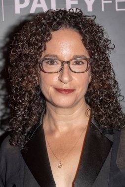 NEW YORK, ABD - 20 Ekim 2024: Debora Cahn PaleyFest 2024 'te The Paley Museum' da (M10 / Thenews2) 