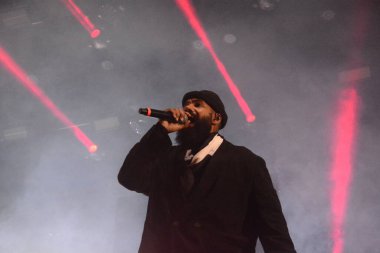 NATAL (NR), Brezilya 10 / 19 / 2024 - MADA Festivali sırasında 19 Ekim 2024 gecesi Natal kentinde düzenlenen bir performans sırasında grup Baiana System. (Fotoğraf: Jos Aldenir / Thenews2 / Depozito Fotoğrafları) 