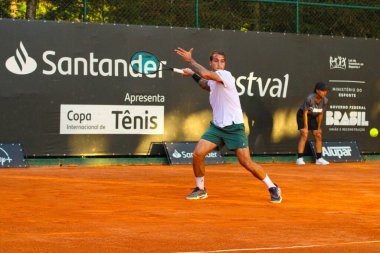 CURITIBA (PR) Brazil 10 / 22 / 2024 - ATP Challenger de Curitiba 'nın ilk turunda, tenis oyuncusu Felipe Meligeni Graciosa Country Club (edson de souza / theenews2)