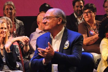 Sao Paulo (SP), Brazik 10 / 22 / 2024 - Sao Paulo belediye başkanı adayı Guilherme Boulos (PSOL) Cumhurbaşkanı Yardımcısı Geraldo Alckmin (PSB), belediye başkan yardımcısı adayı Marta Suplicy, Bakan Marcio Franca (leandro chemalle))