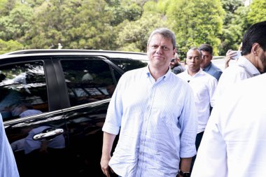 Sao Paulo (SP), 10 / 22 / 2024 - Sao Paulo Tarcisio de Frentes Valisi ve aday Ricardo Nunes (MDB), MDB Baleia Rossi başkanı Jair Bolsonaro ile öğle yemeğine katıldı. (Leco Viana / Newws2)