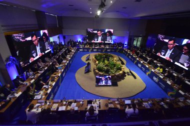 Brezilya, Natal, 10.24.2024 - CGU bakanı G20, vinicius marques de Carvalho ve Rio Grande do Norte valisi Fatima Bezerra, g20 bakanlar toplantısından önce bir basın toplantısına katılacak. (Jose Aldenir / Newws2)
