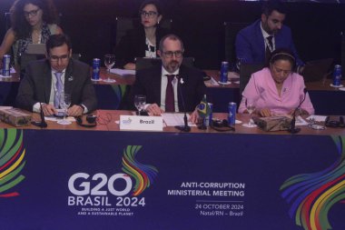 Brezilya, Natal, 10.24.2024 - CGU bakanı G20, vinicius marques de Carvalho ve Rio Grande do Norte valisi Fatima Bezerra, g20 bakanlar toplantısından önce bir basın toplantısına katılacak. (Jose Aldenir / Newws2)