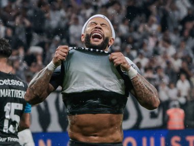 Sao Paulo (sp), Brezilya 10 / 24 / 2024 - korintliler ve yarışçılar arasındaki maç sırasında Memphis depay, copa sul-americana 'nın Neo Quimica Arena' da (tomze fonseca / thenews2)