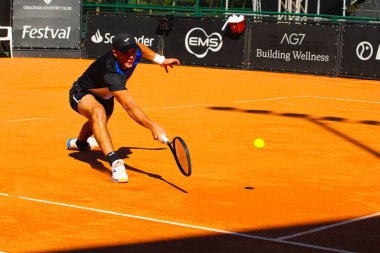 Curitiba (pr), Brazil 10 / 25 / 2024 - Atp Challenger Curitiba çeyrek finalleri için Portekiz düellosu, tenisçi Jaime faria vatandaşı Gastao Elias 'ı 5 / 7 6 / 3 / 1 (edson de souza / thenews2)