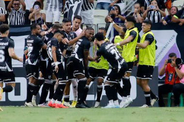 Fortaleza (ce), 10 / 26 / 2024-saulo mineiro from ceara score ve Céara (ce) x paysandu (pa) arasındaki maçtaki golünü, 2024 Brezilya şampiyonluk serisi b 'nin 34. turu için kutlar. (Lc Moreira / Thews2)