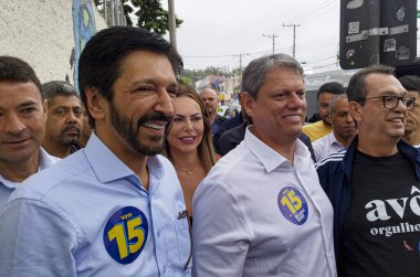 Sao Paulo (sp), 10 / 27 / 2024 - yeniden seçim adayı Ricardo rahibeleri (mdb) 27 Ekim 2024 sabahı Socorro, başkentin güney bölgesindeki ee don duarte leopoldo e silva devlet okuluna geldi. (Leandro Chemalle / Yeniler 2)