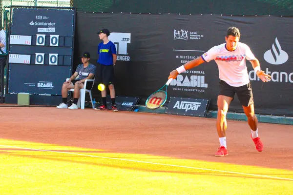Curitiba (pr), Brazil 10 / 25 / 2024 - Atp Challenger Curitiba tenisçisi Gustavo Heide çeyrek finalleri için Brezilya düellosu arkadaşı Alves 6 / 3 6 / 7 6 / 2 'yi yendi (Edson de souza / thenews2)