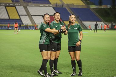 Cariacica, 10 / 26 / 2024 - hakem: dione rissios (Şili), asistan 1: Marcia Castillo (Şili) ve asistan 2: Leslie Vasquez (Şili) Brezilya ve Kolombiya arasında oynanan bayanlar dost futbol maçında. (Mayra Ferreira dos santos / Tenews2)