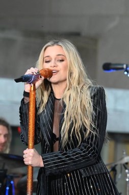 Kelsea Ballerini, müzisyen ve country şarkıcısı rockefeller Center 'daki Today Show' da sahne aldı. 25 Ekim 2024 New York City, New York, ABD (Victor m matos / theenews2)