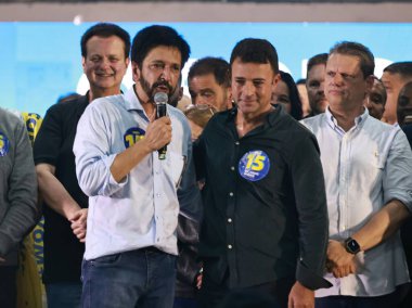 Sao Paulo (sp), Brezilya 10 / 27 / 2024 - aday Ricardo rahibeleri (mdb) ve yardımcısı Albay Mello Araujo (pl), ikinci tur oylama sonunda yaptıkları konuşmada, Banespa Kulübü, av. Santo amaro (Leco Viana / Thenews2)