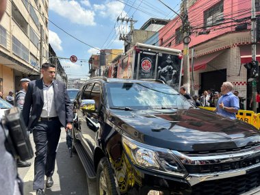 Sao Paulo (sp), Brezilya 11 / 01 / 2024 - 25 do bras alışveriş merkezini ziyaret ederken, vali tarcisio de freitas, belediye sekreteri Edson aparecido (oslaim brito / theenews2)