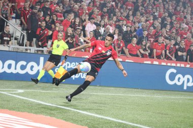 Curitiba (Pr), Brezilya 11 / 02 / 2024 taraftarları Cumartesi gecesi ligga arena 'da Brezilya serisinin 32. turu için geçerli olan atletizo ve vitoria arasında oynanan karşılaşmada (2). (Edson De Souza / Yeniler 2)