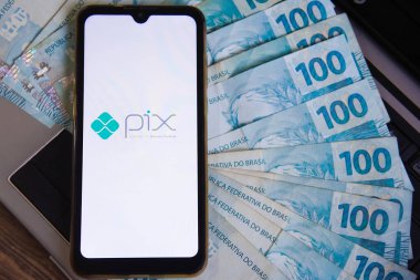 Rio de Janeiro (rj), Brezilya 11 / 02 / 2024 - Merkez Bankası (bc) tarafından kurulan yeni pix kuralları yürürlüğe girer. Değişiklikler arasında cihazlar aracılığıyla pix için yeni sınır r 200 dolar (saulo angelo / thenews2)
