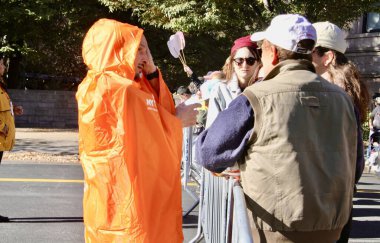 (Bu New York City maratonu. 3 Kasım 2024, New York, ABD: TC New York City maratonunda 150 'den fazla ülkeden 50.000' den fazla koşucu yer aldı (niyi fote / thenews2)