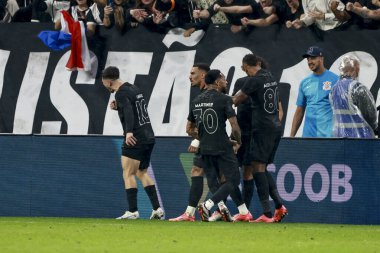 Sao Paulo (sp), 11 / 04 / 2024 - Brezilya / Corinthians vs palmeiras garro skorları ve 2024 Brezilya futbol şampiyonasının 32. turu için geçerli olan Corinthians ve palmeiras arasındaki maçtaki golünü kutluyor (leco viana / thews2)