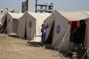 (int) Filistin uluslararası stadyumu yerlerinden edilen insanlar için sığınağa dönüştürüldü. 10 Kasım 2024, Gazze, Filistin: Gazze şehrinin merkezindeki Filistin uluslararası stadyumu bir sığınağa dönüşüyor (Hashem zimmo / thenews2)