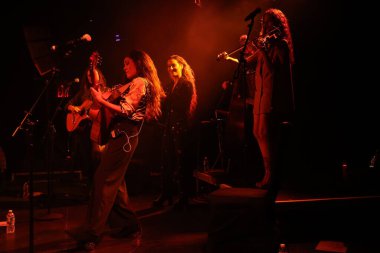 (Yeni) las migas, lpr, Kasım 8, 2024, nyc, USA. Las Migas, carolina fernandez la chispa 'nın tutkulu çingene sesi.)