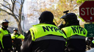 9 Kasım 2024, New York, ABD: aktivistler, seçilmiş başkan Donald Trump 'ın politikalarını kınamayı planlıyor, Columbus Sirki' nde (Niyi fote / the Newws2)