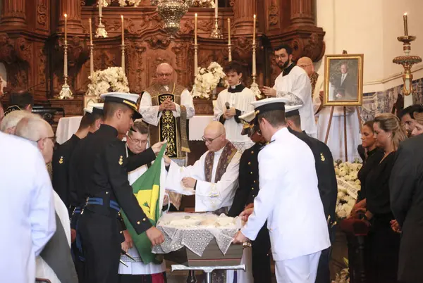 Rio de Janeiro (rj), Brezilya 11 / 09 / 2024 Prenses İsabel 'in büyük torunu Temmuz ayından bu yana hastaneye kaldırıldı ve 74 yaşında Cuma sabahı vefat etti. A.