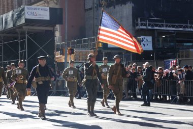 New York Şehri Gaziler Günü geçit töreni. 11 Kasım 2024, New York, ABD: New York Şehri Gaziler Günü 26. ve 5. caddelerin batısından 45. Cadde 'ye kadar New York Belediye Başkanı (Jose Francisco / the Newws2) 