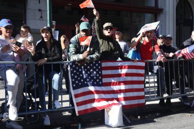 New York Şehri Gaziler Günü geçit töreni. 11 Kasım 2024, New York, ABD: New York Şehri Gaziler Günü 26. ve 5. caddelerin batısından 45. Cadde 'ye kadar New York Belediye Başkanı (Jose Francisco / the Newws2) 