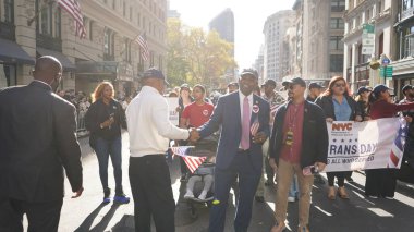 New York Şehri Gaziler Günü geçit töreni. 11 Kasım 2024, New York, ABD: New York Şehri Gaziler Günü 26. ve 5. caddelerin batısından 45. Cadde 'ye kadar New York Belediye Başkanı (Jose Francisco / the Newws2) 