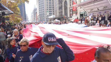 New York Şehri Gaziler Günü geçit töreni. 11 Kasım 2024, New York, ABD: New York Şehri Gaziler Günü 26. ve 5. caddelerin batısından 45. Cadde 'ye kadar New York Belediye Başkanı (Jose Francisco / the Newws2) 