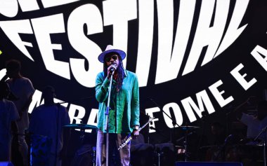 Rio de Janeiro (rj), Brezilya 14 / 11 / 2024 şarkıcı seu jorge, küresel ittifak festivalinin açlık ve yoksulluğa karşı açılışında, g20 'de Brezilya müziğini kutluyor (leco viana / theenews2)