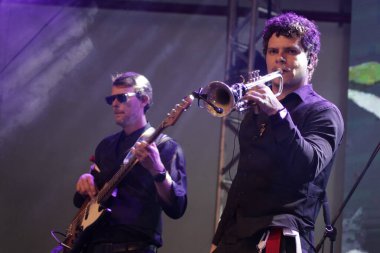 Sao Paulo, Brezilya (sp) 11 / 15 / 2024 - dövmenin ilk gününde grup mato seco 'nun performansı bu cuma (15) expo Center Norte' de. (Fabricio bomjardim / the new ws2)