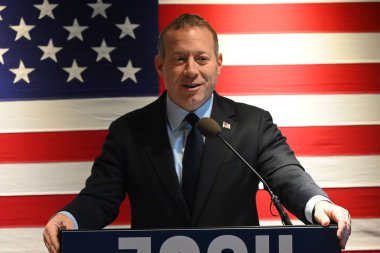 congressman josh gottheimer of new jersey announced his run for governor at runway diner. November 15, 2024, south hackensack, new jersey, usa: josh gottheimer officially announced his candidacy for governor of new jersey (kyle mazza / thenews2) clipart