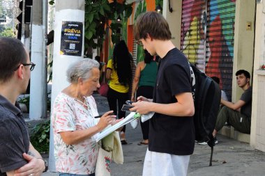 Sao paulo (sp), 11/17/2024 - the first students leave the first phase of the fuvest exam site at the unip pinheiros unit, in the west zone of sao paulo, at the end of the afternoon this sunday (17). (Leandro Chemalle/Thenews2) clipart