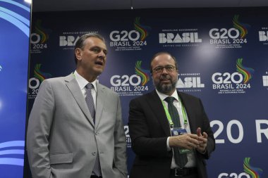 Rio de Janeiro (rj), 11 / 18 / 2024 - Brezilya Tarım ve Hayvancılık Bakanı Carlos Favaro ve Maden ve Enerji Bakanı Alexandre Silveira bir mutabakat anlaşması imzaladıktan sonra basın toplantısı düzenlediler. (Leco Viana / Newws2)