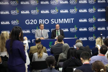 Rio de janeiro (rj), 11/18/2024 - brazilian minister of agriculture and livestock carlos favaro and minister of mines and energy alexandre silveira speak to the press at a press conference after signing a memorandum. (Leco Viana/Thenews2) clipart