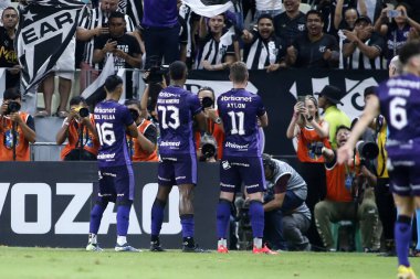 Fortaleza (ce), Brazil 11 / 18 / 2024 player saulo mineiro, Céra ve Amerika arasındaki maçta Céra 'nın ilk golünü kutluyor ve bu durum 2024 Brezilya şampiyonluk serisi B (Ic moreira / theenews2)