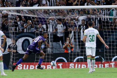 Fortaleza (ce), Brazil 11 / 18 / 2024 player saulo mineiro, Céra ve Amerika arasındaki maçta Céra 'nın ilk golünü kutluyor ve bu durum 2024 Brezilya şampiyonluk serisi B (Ic moreira / theenews2)