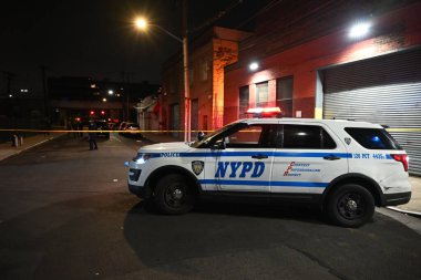 Staten Island, New York, ABD: 20 Kasım 2024 - Çarşamba günü öğleden sonra saat 16: 53 sularında, 32 yaşındaki bir adam Bay Caddesi 'nde ve Tompkinsville Bölgesi' ndeki Wave Caddesi 'nde göğsünden bıçaklandı. (Kyle Mazza / the Newws2)