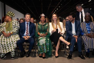 Sao Paulo, (sp) Brazil 11 / 21 / 2024 - Kongo Cumhuriyeti Kraliçesi the Republic of Mayor ricardo nunes ve eşi Regina nunes (fabricio bomjardim / thenews2)