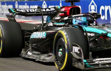 21 Kasım 2024, Las Vegas, Nevada, ABD: Sürücüler 21-23 Kasım 2024 tarihleri arasında Vegas Grand Prix 'nin ilk eğitiminde yarışırken görüldü. İlk eğitim Formula 1 heineken Silver Las Vegas Grand Prix. (niyi fote\ theenews2)