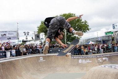 Sao Paulo, (sp) - 11 / 23 / 2024 - stu / esporte / sp - vini kothe bu cumartesi günü Stu Paulo 'daki erkekler kaykay parkının yarı finalinde (23) Stu Paten Parkı' nda, villa Lobos Park 'ın içinde. (Fabricio Bomjardim / The Newws2)