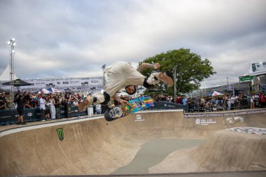Sao Paulo, (sp) - 11 / 23 / 2024 - stu / esporte / sp - Alves bu cumartesi Sao Paulo 'daki erkekler kaykay parkının yarı finalinde (23) stu pateni parkında, villa lobos parkında. (Fabricio Bomjardim / The Newws2)