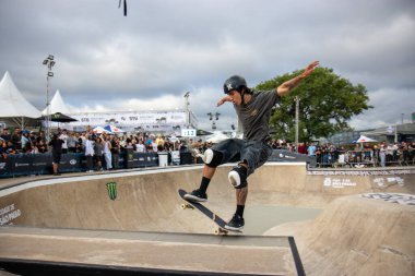 Sao Paulo, (sp) - 11 / 23 / 2024 - stu / esporte / sp - murilo lopes bu cumartesi günü Stu Paulo 'daki erkekler kaykay parkının yarı finalinde (23) Stu Paten Parkı' nda, Villa Lobos Park 'ın içinde. (Fabricio Bomjardim / The Newws2)