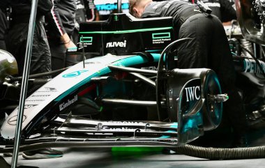 23 Kasım 2024, Las Vegas, Nevada, ABD: Sürücüler Las Vegas Strip pistinde yapılan Formula 1 Grand Prix 'nin galibini belirlemek için yarışıyorlar.)