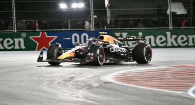 Formula 1 Heineken Gümüş Las Vegas Grand Prix. 23 Kasım 2024, Las Vegas, Nevada, ABD: Sürücüler Las Vegas Strip Pisti 'nde gerçekleşen Formula 1 Las Vegas Grand Prix' sini kimin kazanacağına karar vermek için yarışıyorlar. (niyi fote / theenews)