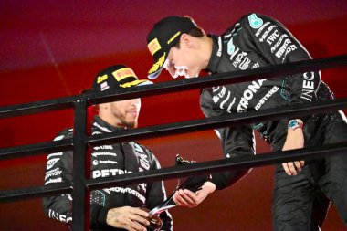 23 Kasım 2024, Las Vegas, Nevada, ABD: Mercedes 'li George Russell Las Vegas Strip Circuit' te düzenlenen Formula 1 Las Vegas Grand Prix 'sini kazandı. (niyi fote / theenews)