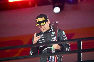 23 Kasım 2024, Las Vegas, Nevada, ABD: Mercedes 'li George Russell Las Vegas Strip Circuit' te düzenlenen Formula 1 Las Vegas Grand Prix 'sini kazandı. (niyi fote / theenews)